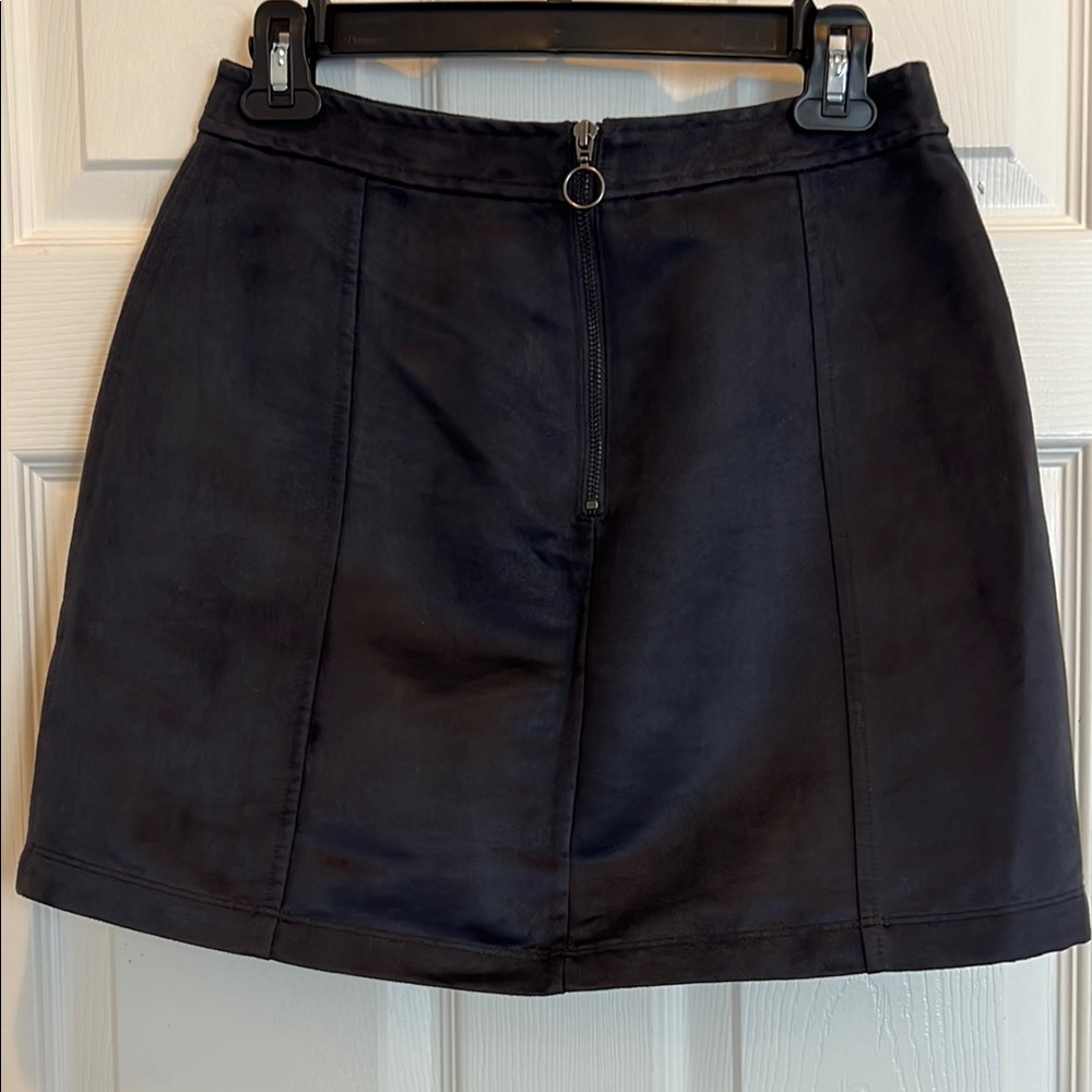 NWOT Old Navy Faux Suede Mini Skirt - Picture 3 of 6